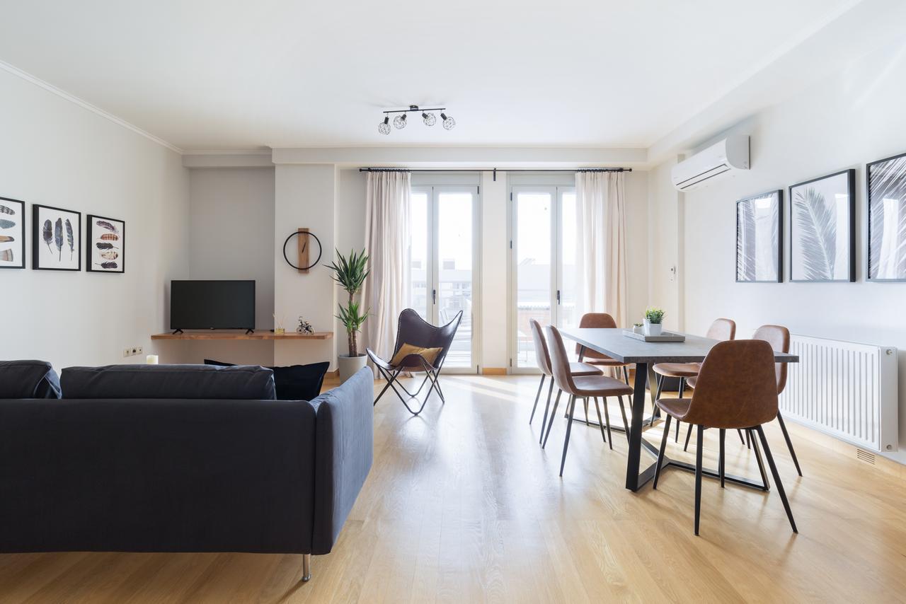 Stylish And Spacious 2Bd - Thiseio By Upstreet Афины Экстерьер фото